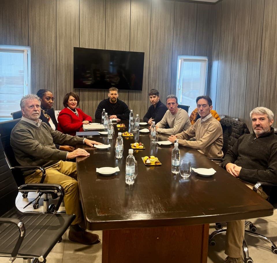 Visita institucional de la Encargada de Negocios de la Embajada de EE.UU. a FEEBA