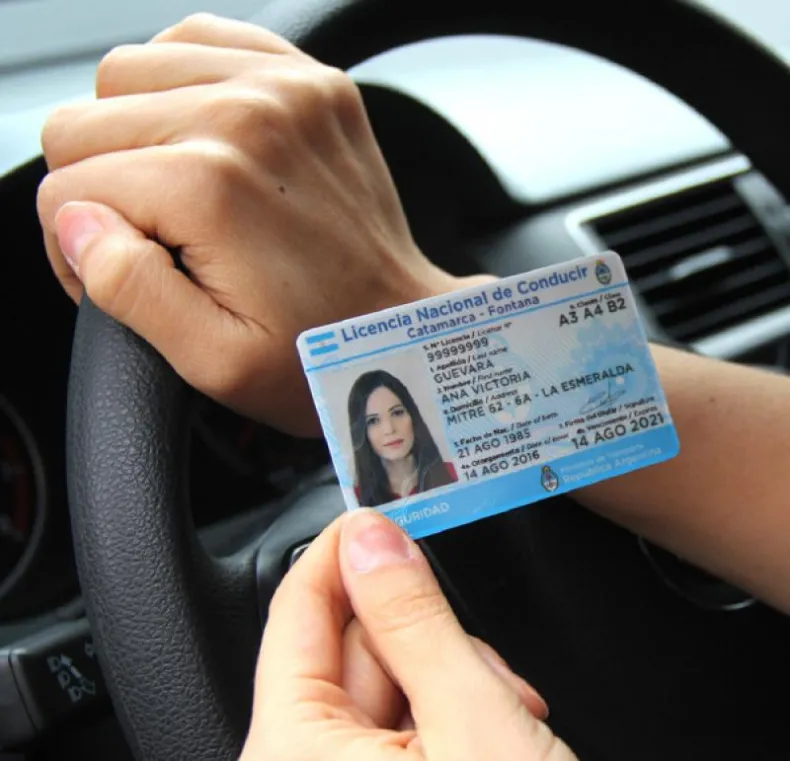 Comienza a implementarse la nueva modalidad para renovación online de licencias de conducir